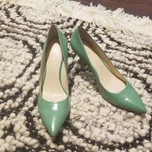 Nine West pointed toe heel